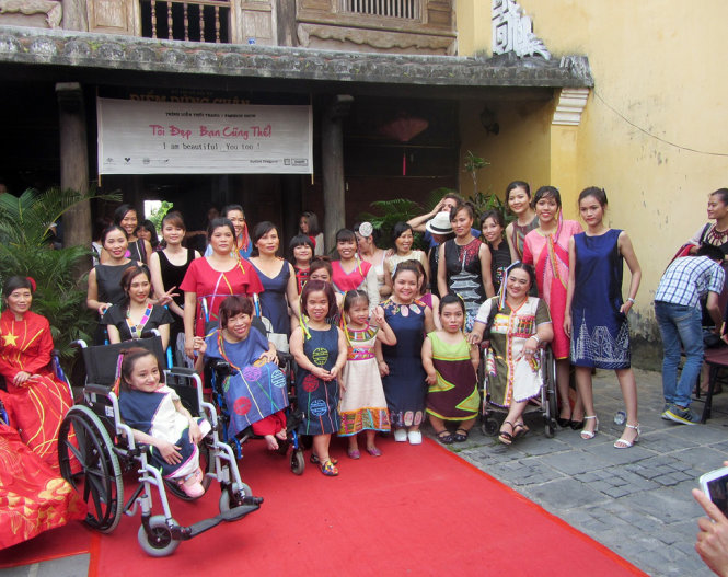 Honran la belleza de mujeres con discapacidad en Vietnam