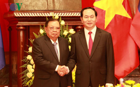 Considera Vietnam tesoro inapreciable las relaciones tradicionales con Laos