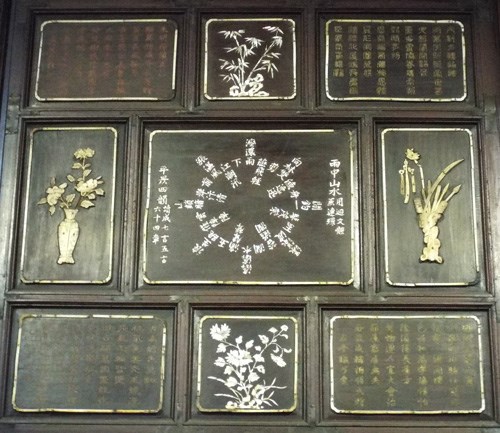 Anuncian reconocimiento de antiguas poesías de Hue como patrimonio documental mundial