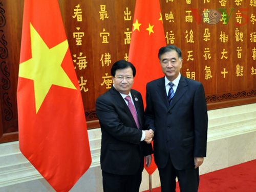 Vietnam y China buscan mejorar relaciones de vecindad amistosa y cooperación integral