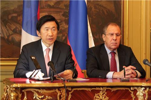 Moscú y Seúl acuerdan cooperar para la desnuclearización de la península coreana