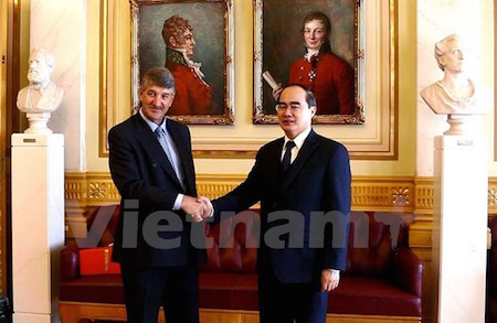 Presidente del Frente de la Patria de Vietnam visita Noruega