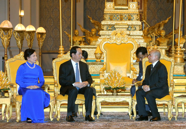 Presidente de Vietnam se entrevista con el rey de Camboya, Norodom Sihamoni