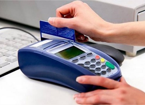 Banco de Estado Unidos emite tarjeta de crédito en Cuba