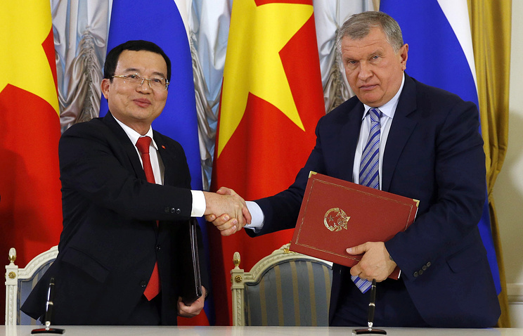 Vietnam y Rusia rubrican acuerdo de cooperación en petróleo