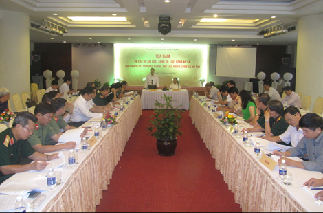 Comité de Defensa y Seguridad del Parlamento celebra coloquio sobre proyectos de ley