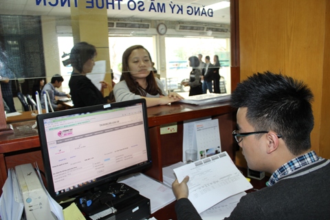 Ahorran más de 300 millones de dólares por reforma de procedimientos tributarios en Vietnam