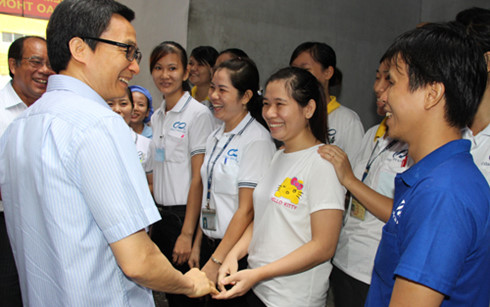 Concede Vietnam importancia especial a elevación de calidad de vida de trabajadores