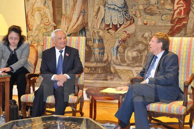 Consolidan lazos de cooperación entre órganos legislativos vietnamita y belgas