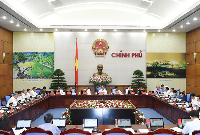 Celebran reunión ordinaria del Gobierno de Vietnam del mes de junio