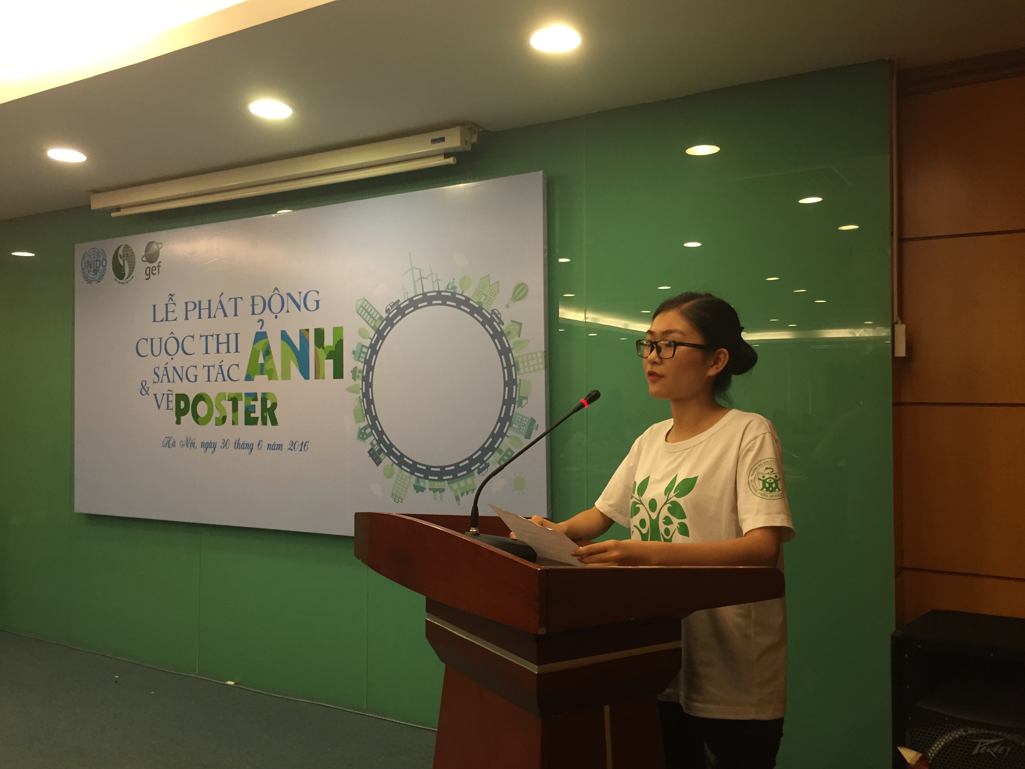 Lanzan en Vietnam un concurso fotográfico y de creación de carteles sobre el medio ambiente