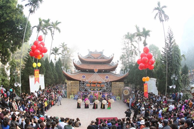 Fiestas primaverales resaltan rasgos culturales de campos vietnamitas
