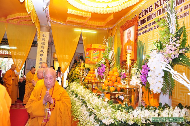 Se despiden de dignatarios religiosos vietnamitas