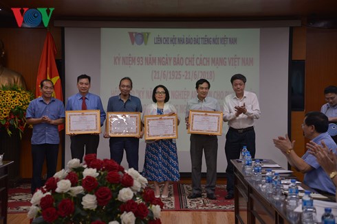 Recuerdan en la Voz de Vietnam la gloriosa tradición de la Prensa Revolucionaria Nacional