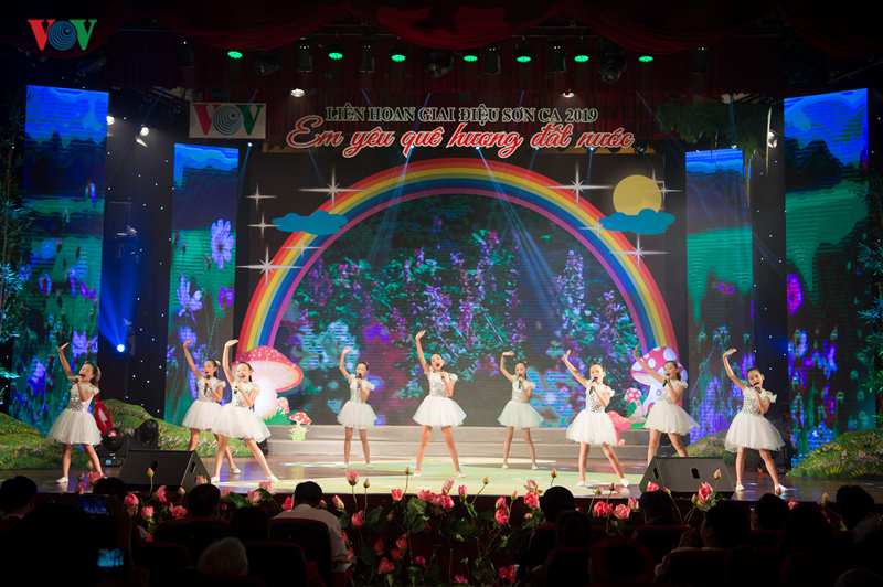 La Voz de Vietnam concluye cuarto Festival de Canto para menores