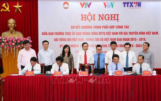 Promueven la cooperación entre el Frente de la Patria de Vietnam y los prestigiosos medios de comunicación
