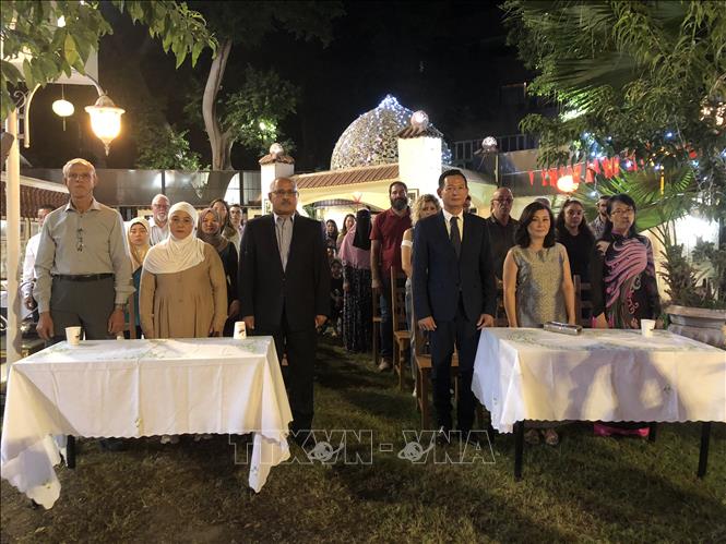 Vietnamitas en Egipto honran al presidente Ho Chi Minh