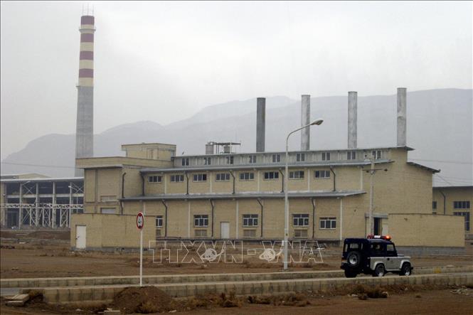 Irán dará más pasos para reducir compromisos nucleares
