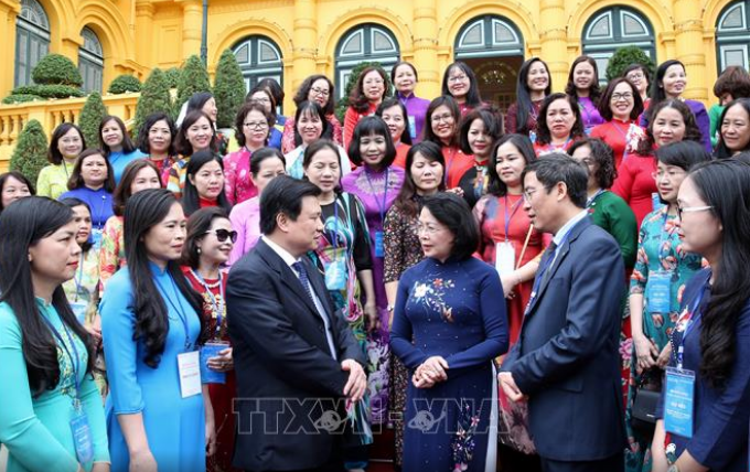 Administradoras y científicas reafirman papel del sector educativo de Vietnam, afirma vicepresidenta del país