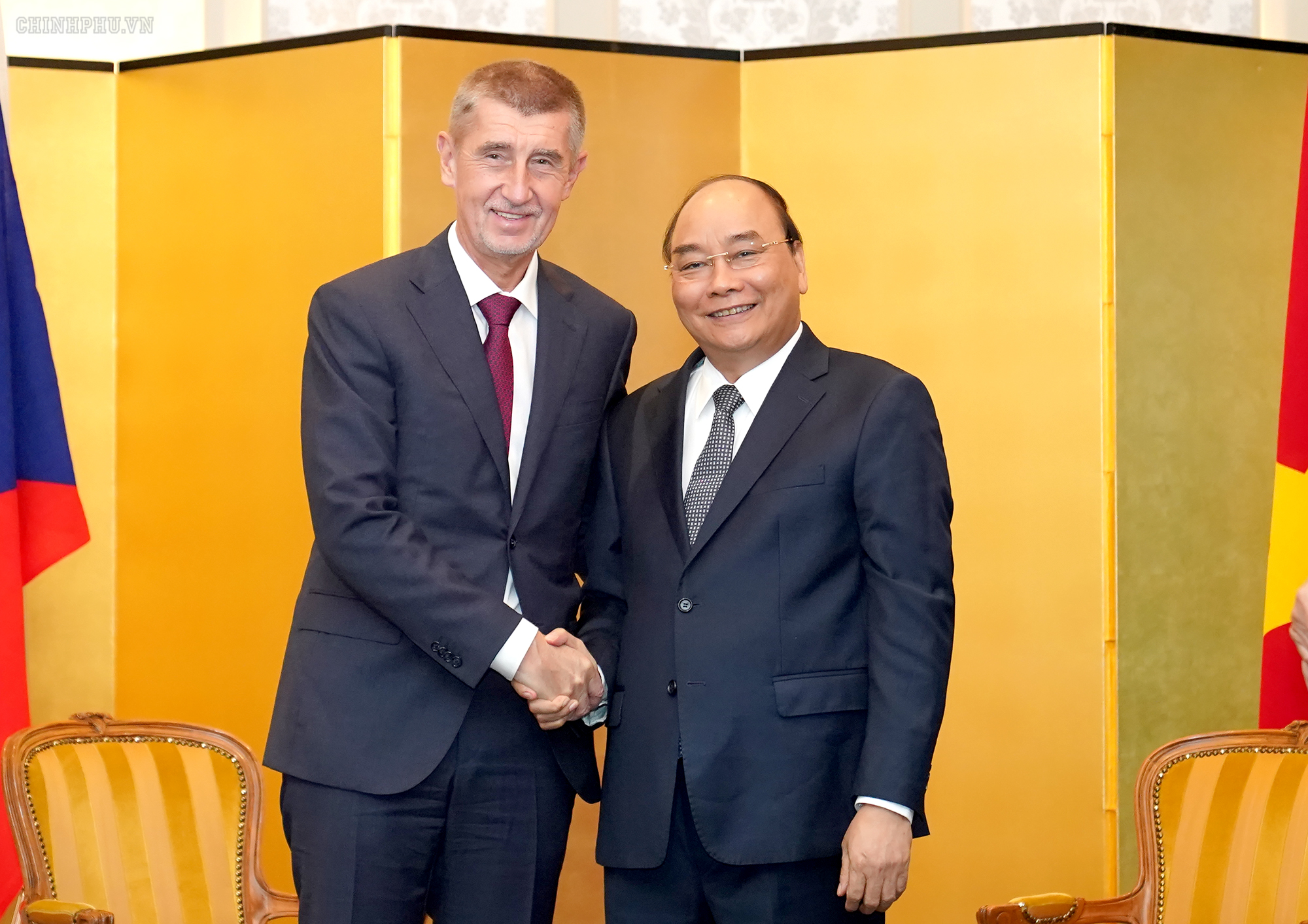 Premier vietnamita se reúne con dirigentes europeos en Tokio