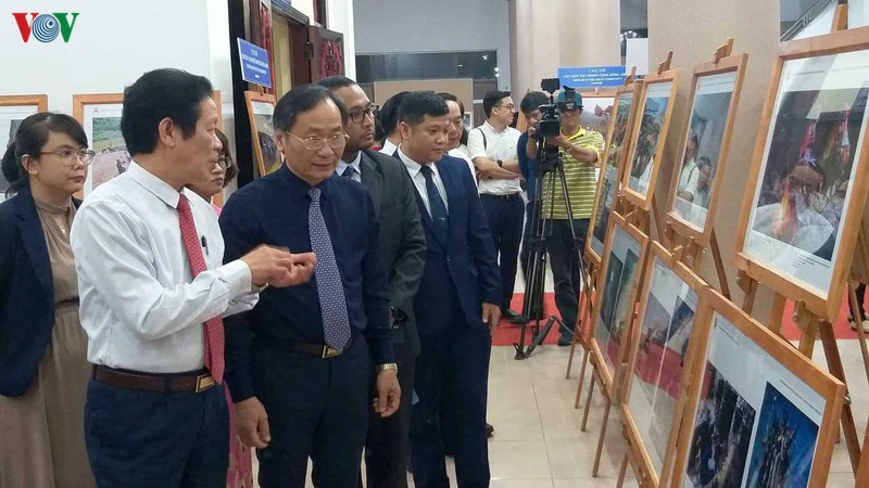 Celebran exposición sobre nacionalidades de la Asean en Nha Trang