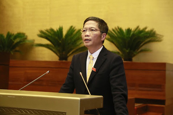 Ministros vietnamitas comparecen ante el Parlamento