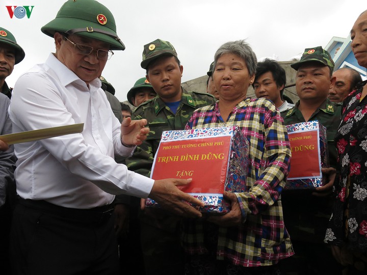 Revisan preparativos para prevenir el huracán Nakri en centro de Vietnam