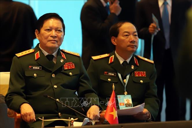 Funcionario vietnamita llama al acatamiento de las leyes internacionales