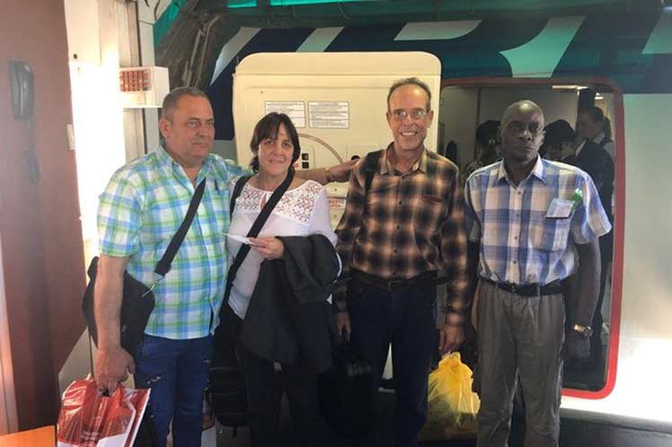 Liberan a cuatro médicos cubanos detenidos en Bolivia