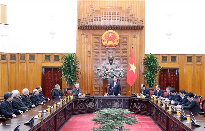 Primer ministro de Vietnam se reúne con delegados religiosos
