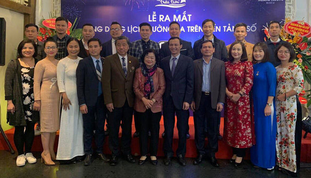 Vietnam presenta calendario de Truong Sa para tabletas y teléfonos inteligentes