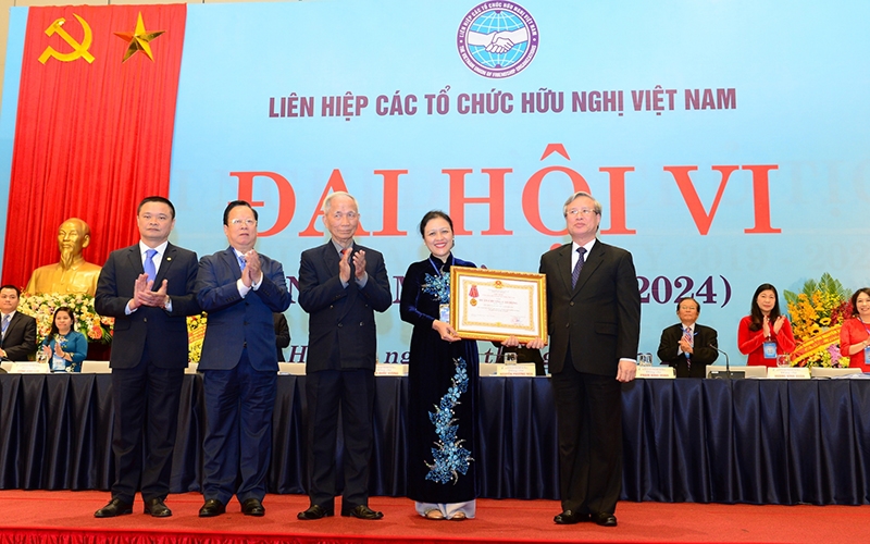 Elogian aportes de la Organización de Asociaciones de Amistad de Vietnam