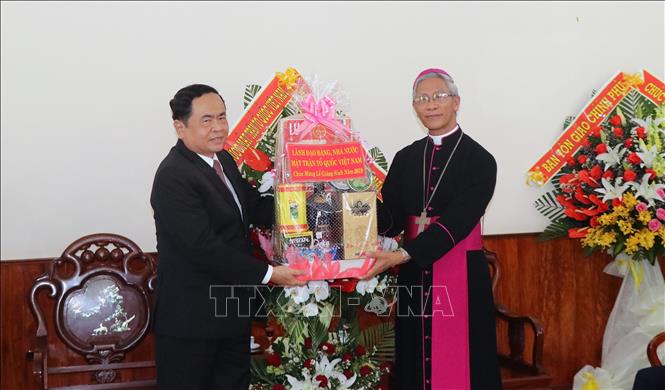 Altos funcionarios felicitan a comunidad cristiana por Navidad