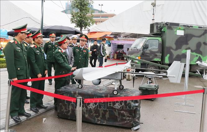 Gran gama de actividades en ocasión del 75 aniversario de la fundación del Ejército Popular de Vietnam