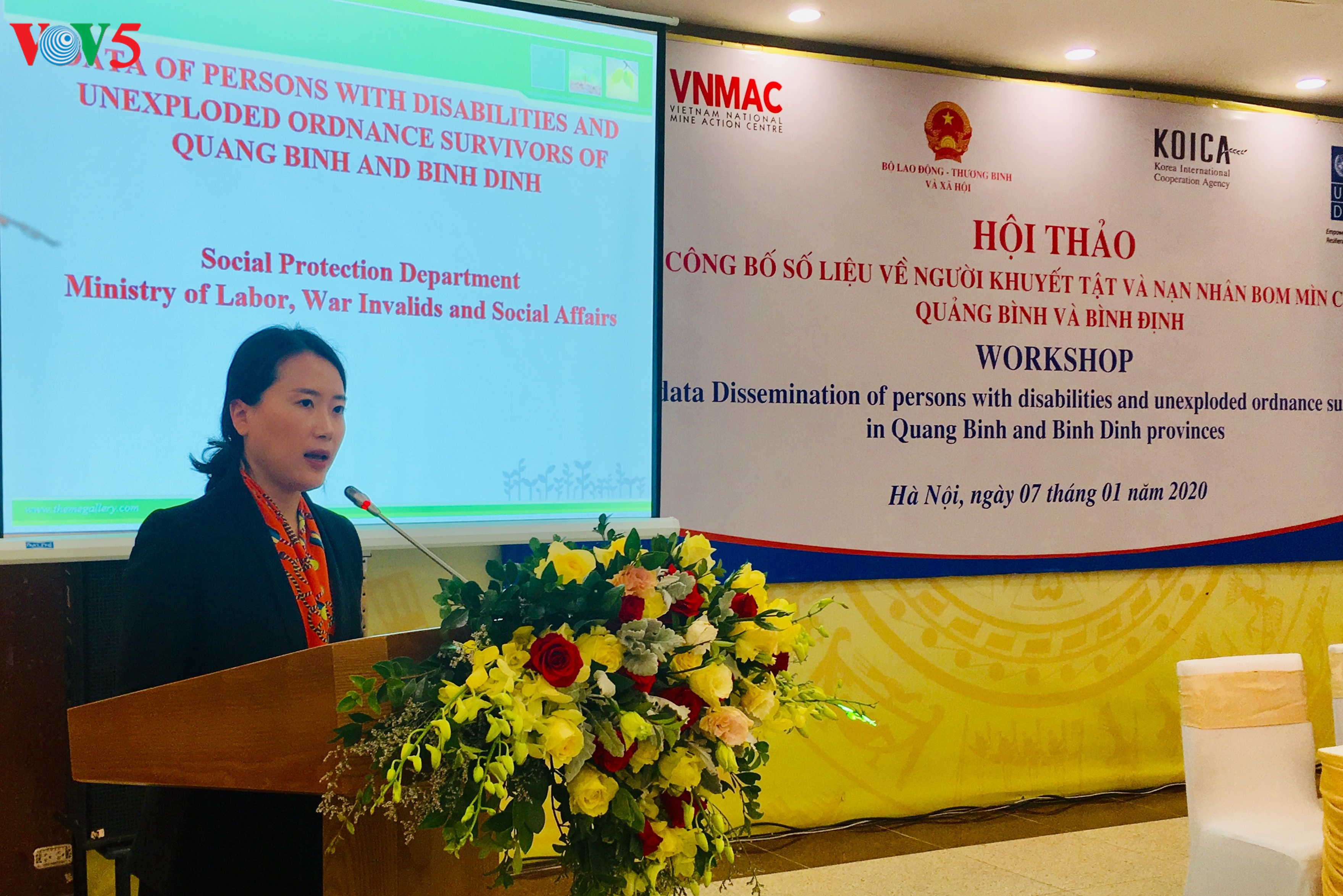 Vietnam crea base de datos sobre víctimas de bombas y minas con ayuda internacional