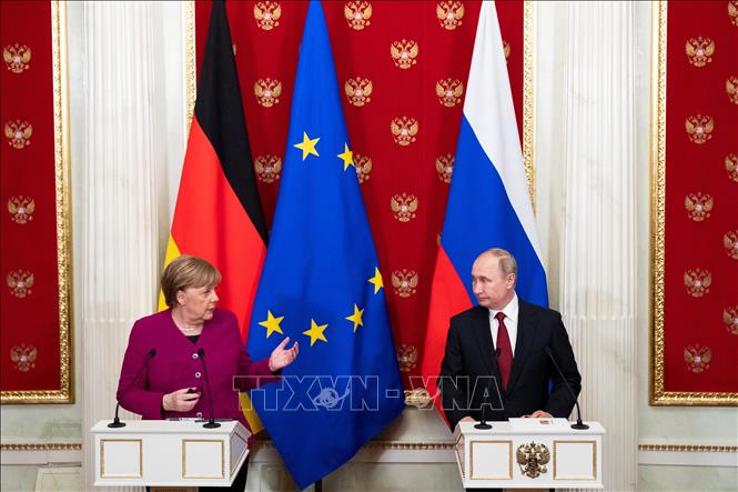 Alemania se propone organizar diálogos de paz para Libia