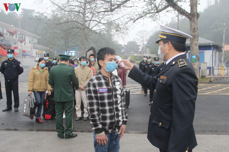 Aumenta a 425 el número de muertos por coronavirus en China