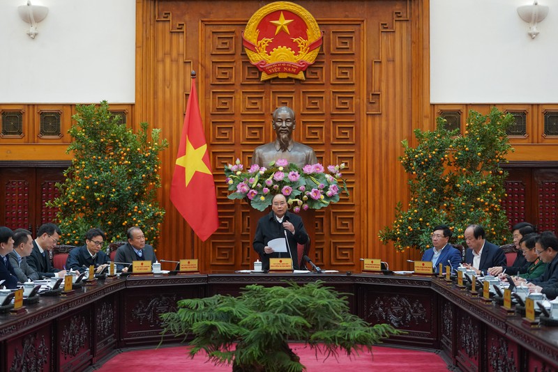 Premier vietnamita pide ejercer alta vigilancia en el control del coronavirus