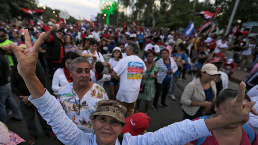 Manifestación sandinista en Nicaragua en apoyo al presidente Daniel Ortega