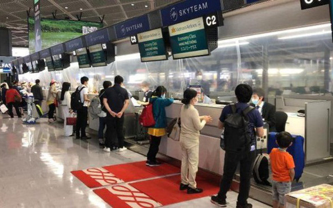 Cientos de vietnamitas repatriados desde Japón en medio de la pandemia de covid-19