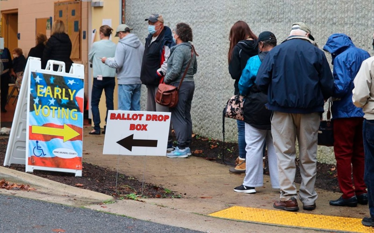 Más de 90 millones de estadounidenses han votado de forma anticipada