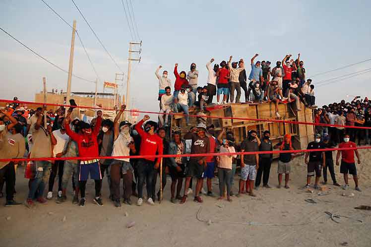 Buscan consolidar solución de conflicto en Perú por una ley agraria