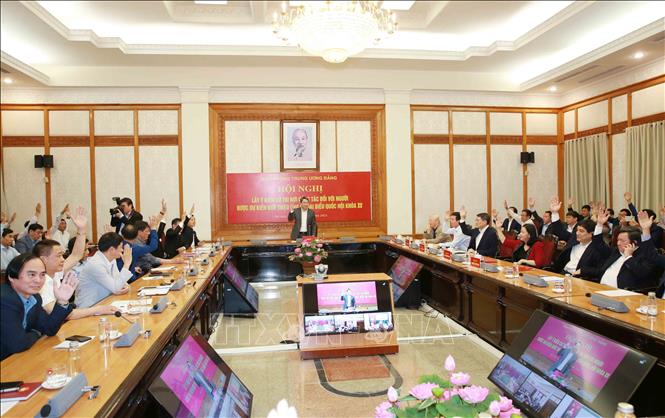 Líder político de Vietnam asiste a la conferencia de consulta ciudadana sobre candidatos al Parlamento