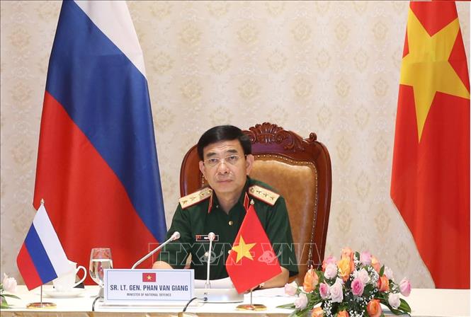 Vietnam y Rusia impulsan la cooperación en defensa