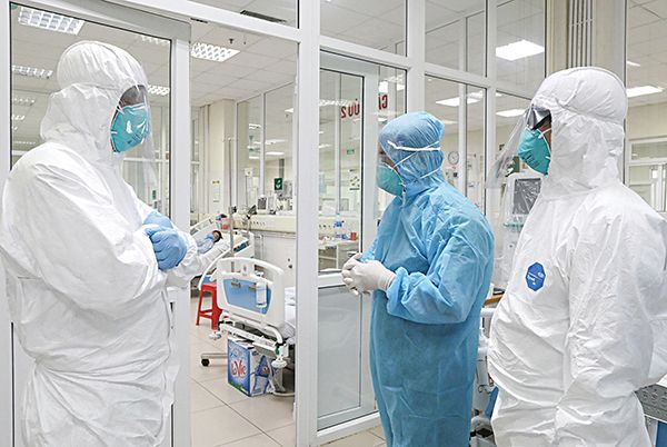 Aumenta el número de casos diarios del covid-19 en Vietnam