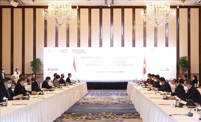 Piden mayor contribución de las empresas a la asociación estratégica Vietnam-Singapur