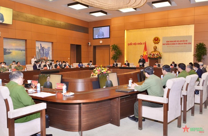 Continúa el perfeccionamiento del sistema jurídico para las fuerzas de seguridad pública