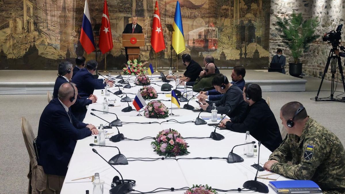 Intercambios sustanciales entre Rusia y Ucrania en Estambul