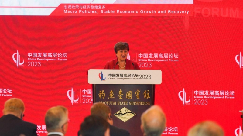 FMI: Aumentan riesgos para la estabilidad financiera global