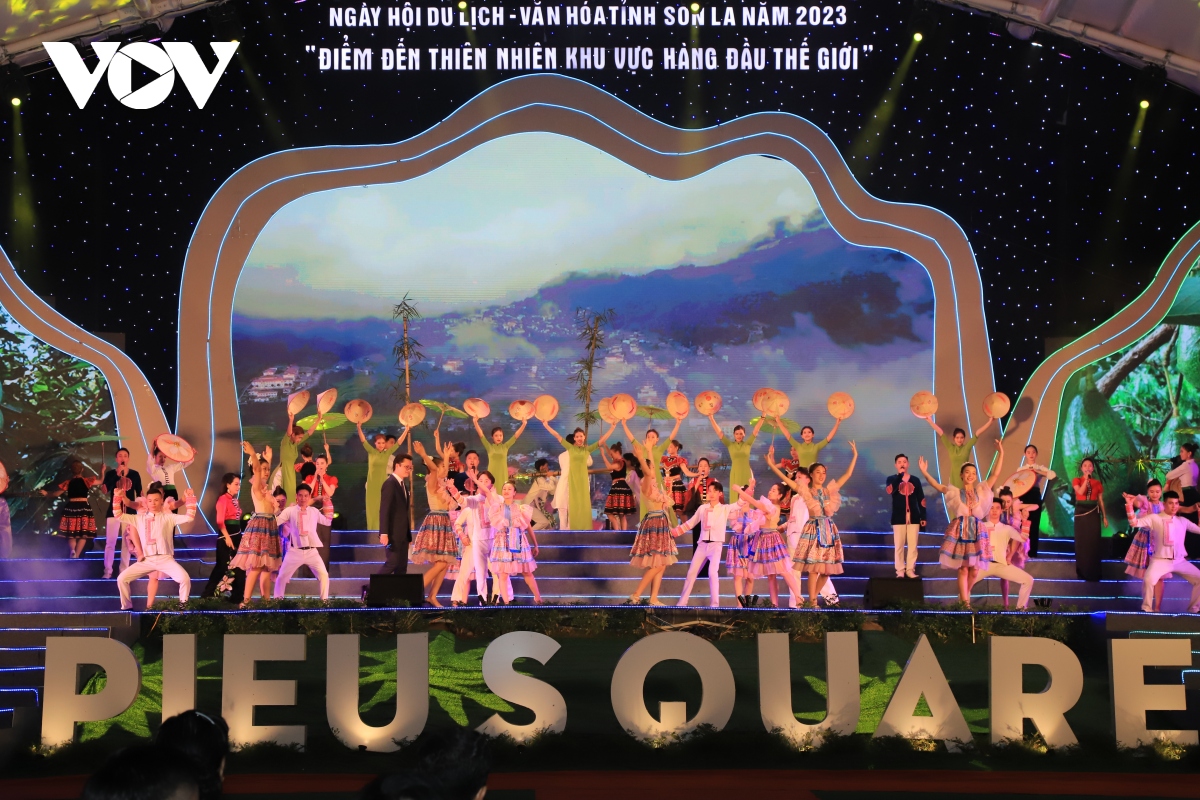 Inauguran Festival de Turismo y Cultura de Son La en el “Destino natural regional líder en el mundo”